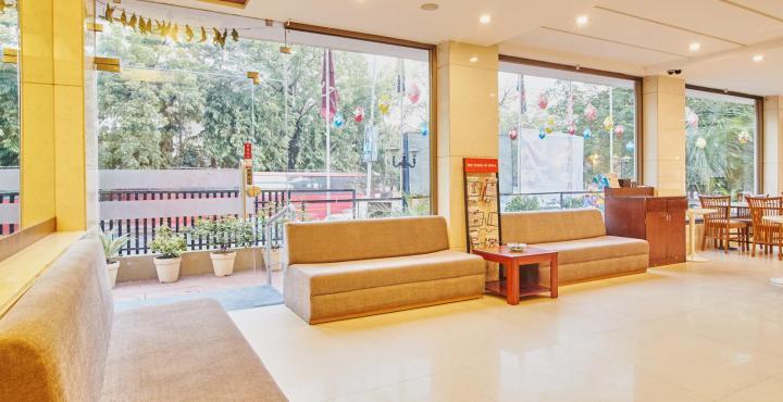 Treebo Trend Hotel Parker Ahmedabad Exterior photo
